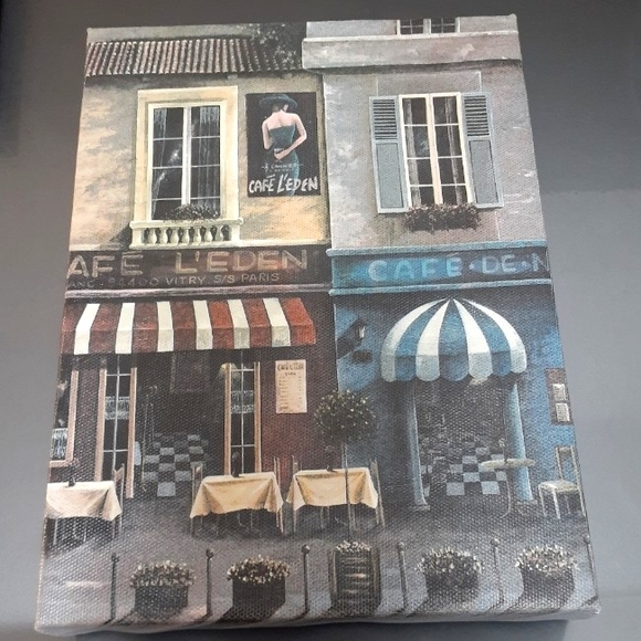 2 Parisian Style pictures - Picture 2 of 4